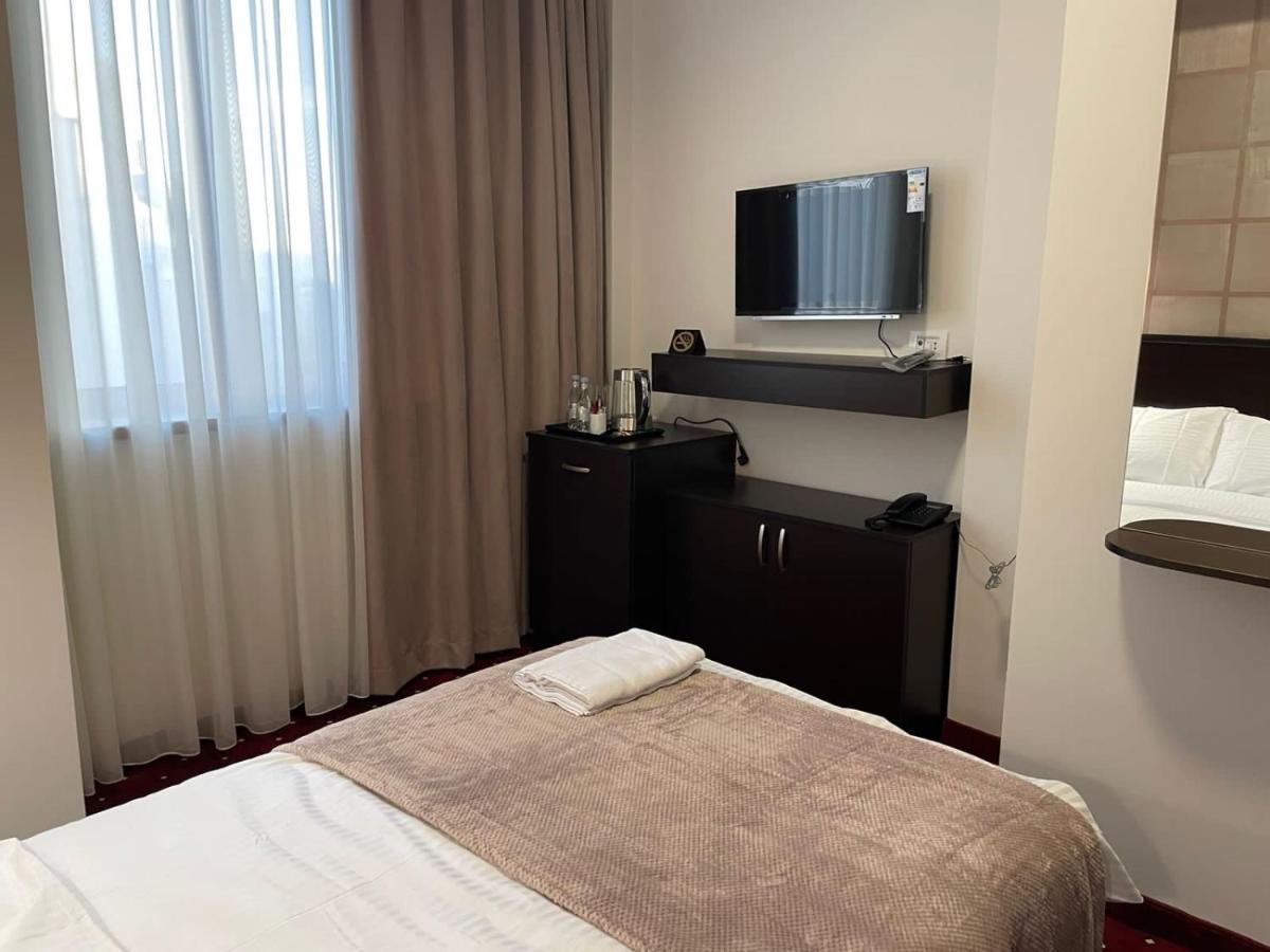 Anga Yerevan Hotel Εξωτερικό φωτογραφία
