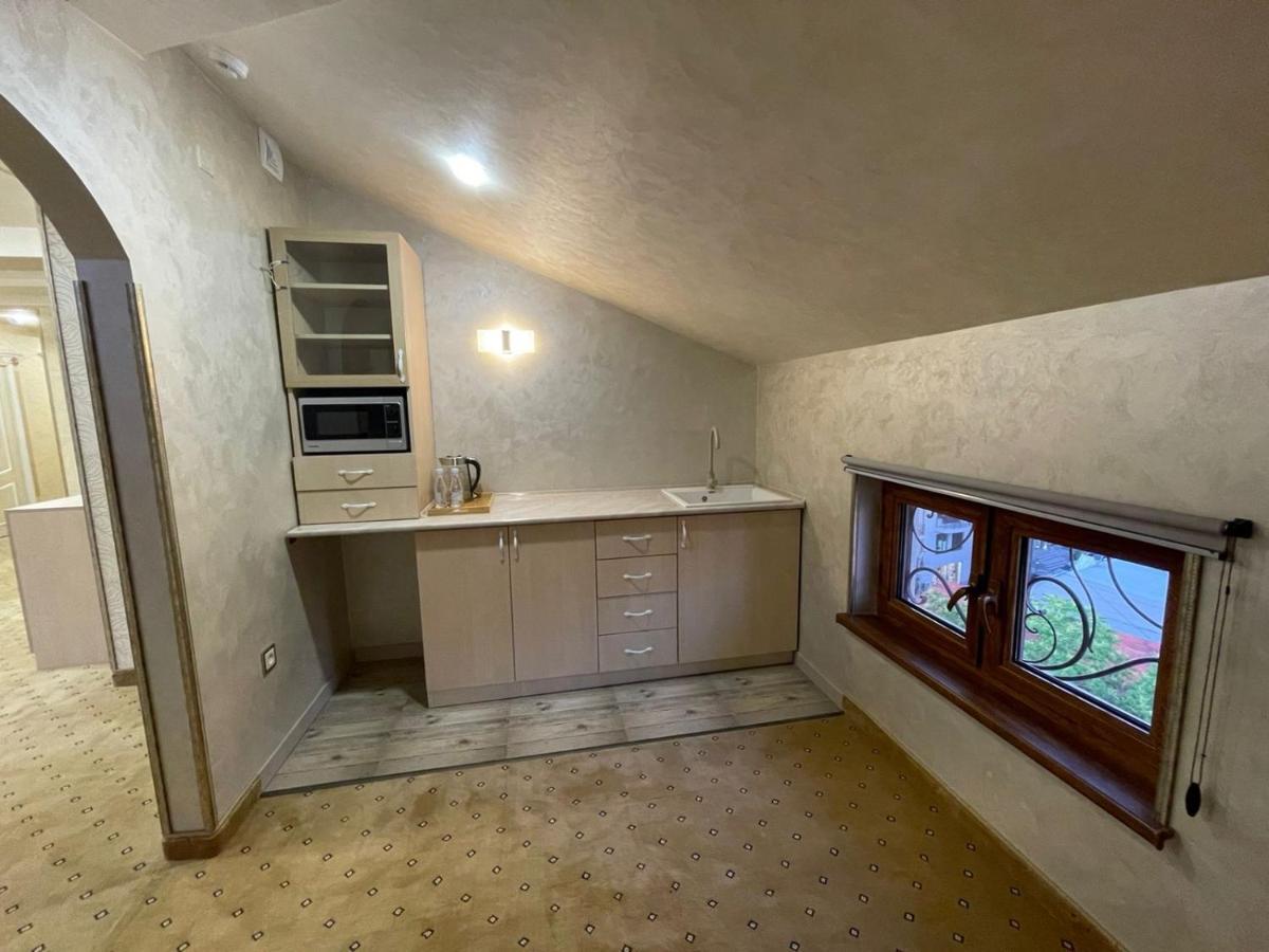Anga Yerevan Hotel Εξωτερικό φωτογραφία