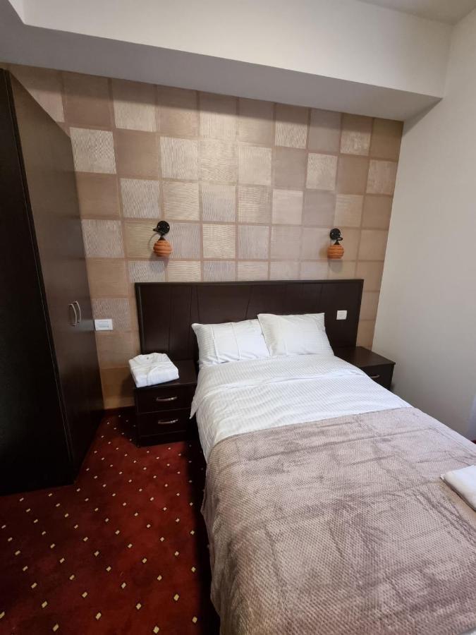 Anga Yerevan Hotel Εξωτερικό φωτογραφία