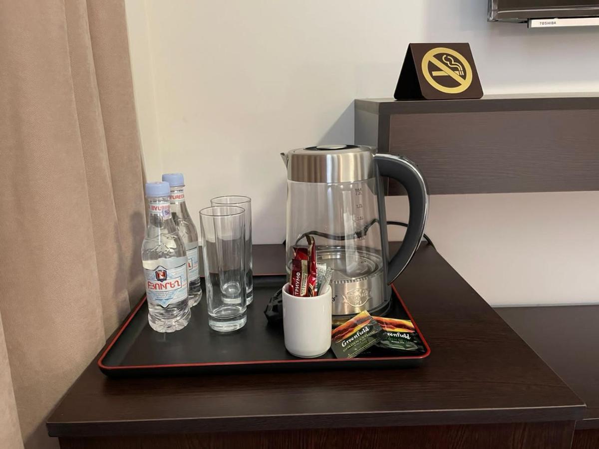 Anga Yerevan Hotel Εξωτερικό φωτογραφία
