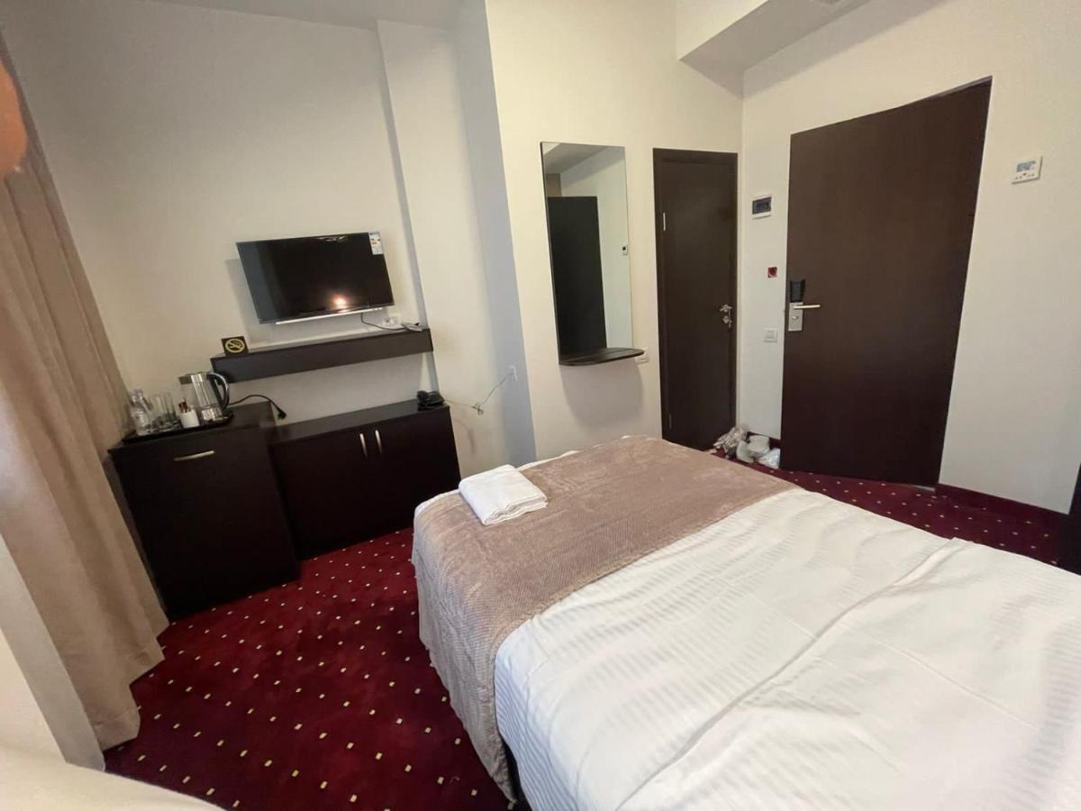 Anga Yerevan Hotel Εξωτερικό φωτογραφία