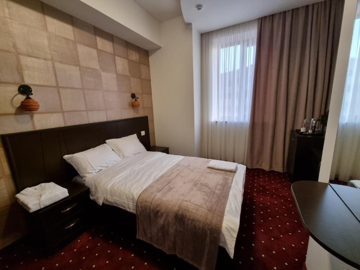 Anga Yerevan Hotel Εξωτερικό φωτογραφία